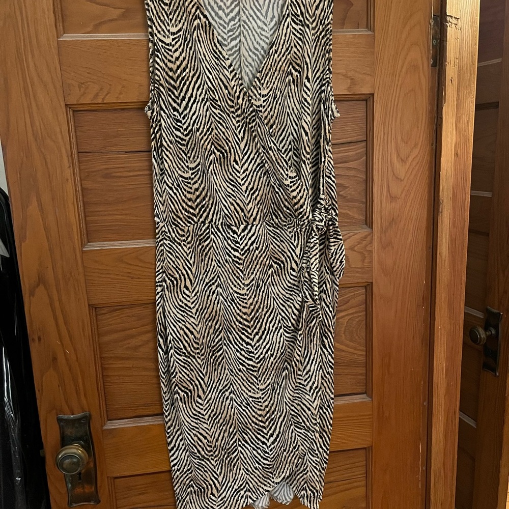 Banana Republic Black and Cream Zebra Midi Dress